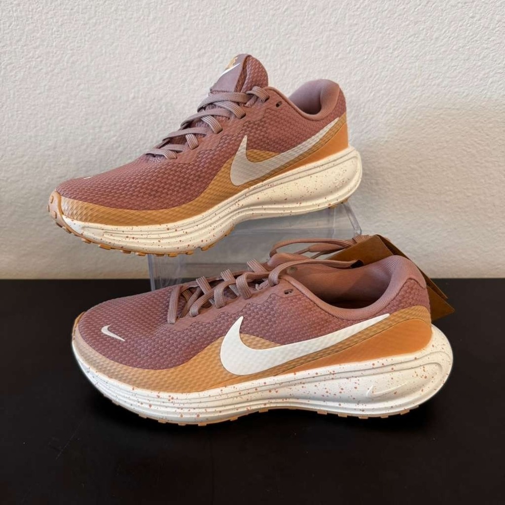Nike Revolution 8 Running Shoes Particle Pink Orange Chalk Women 6.5 NWB